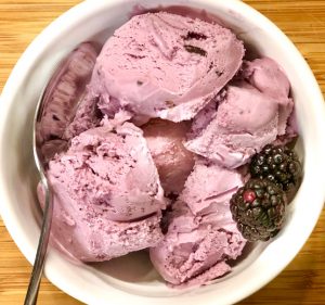blackberry-ice-cream-300x281